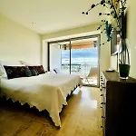 Seaview Retreat 1Br With Terrace